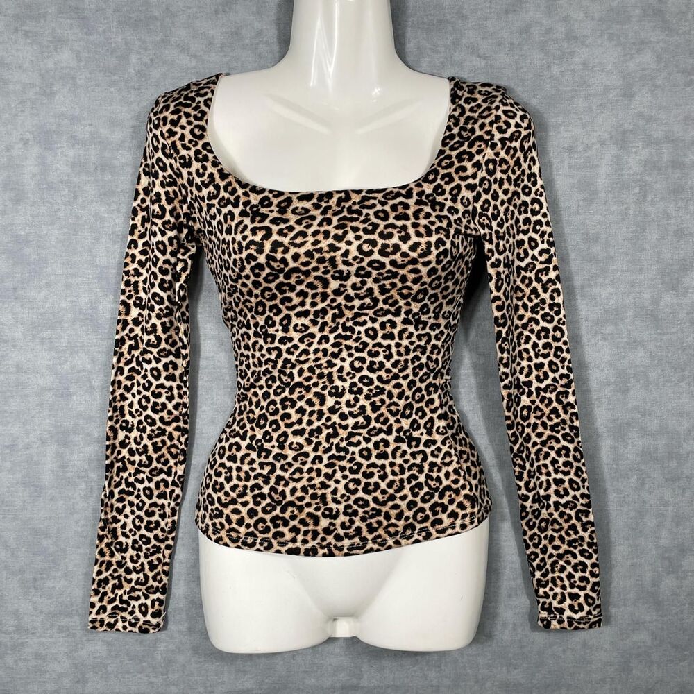Leopard print long sleeve top